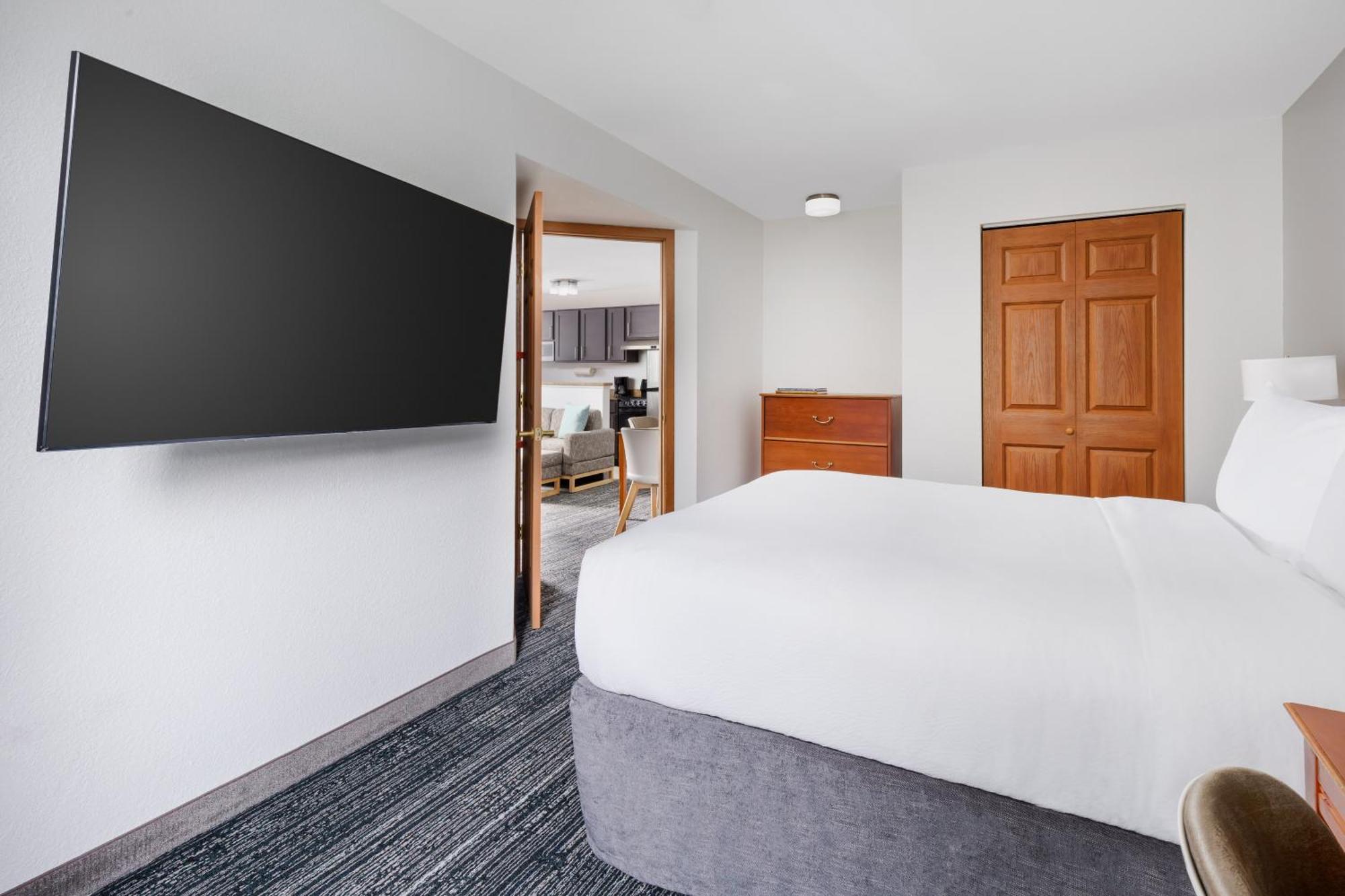 Towneplace Suites Philadelphia Horsham Exterior foto