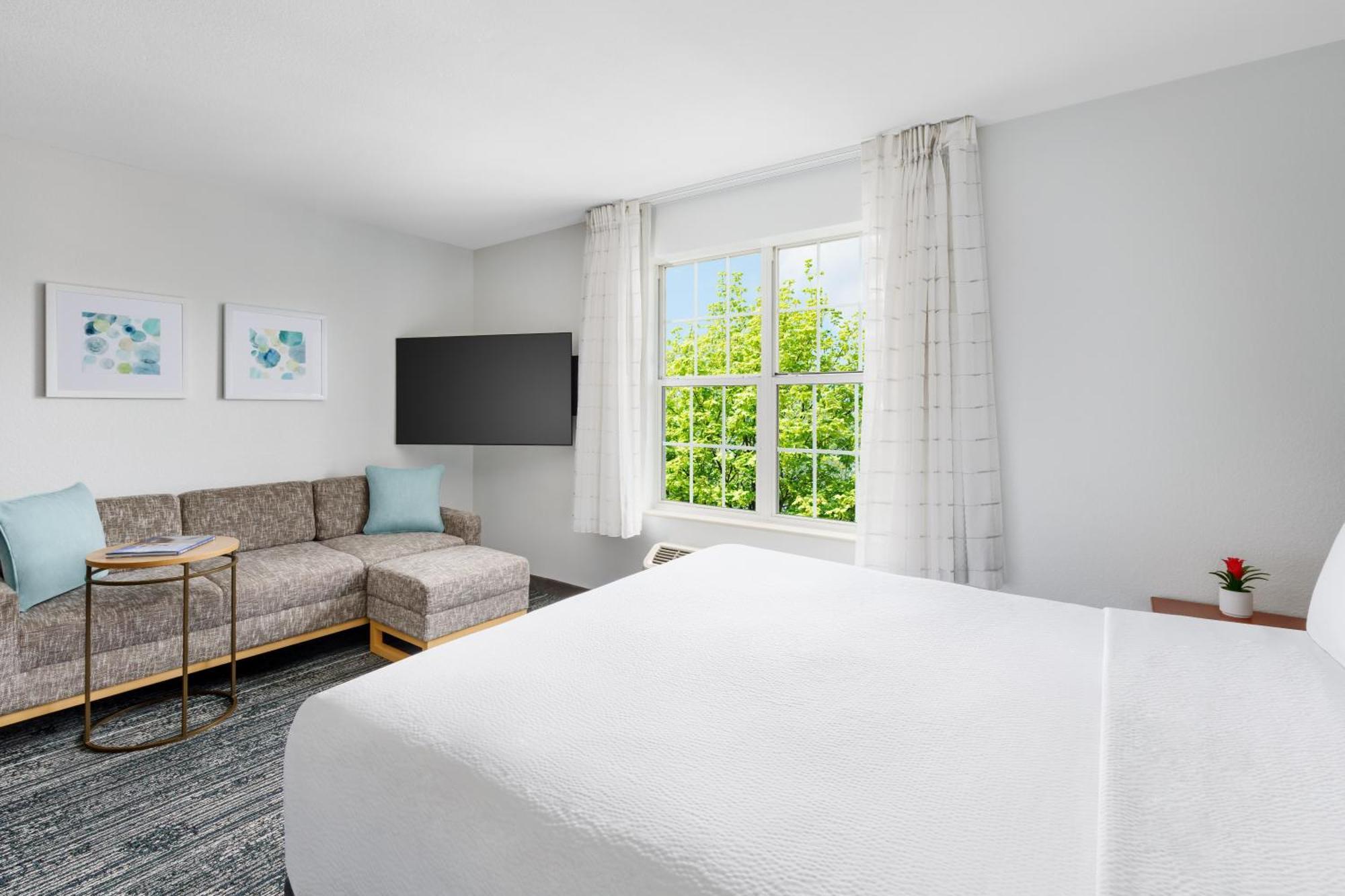 Towneplace Suites Philadelphia Horsham Exterior foto
